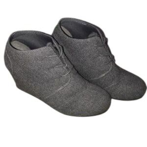 Women’s Gray Wedge Ankle Boots size 9